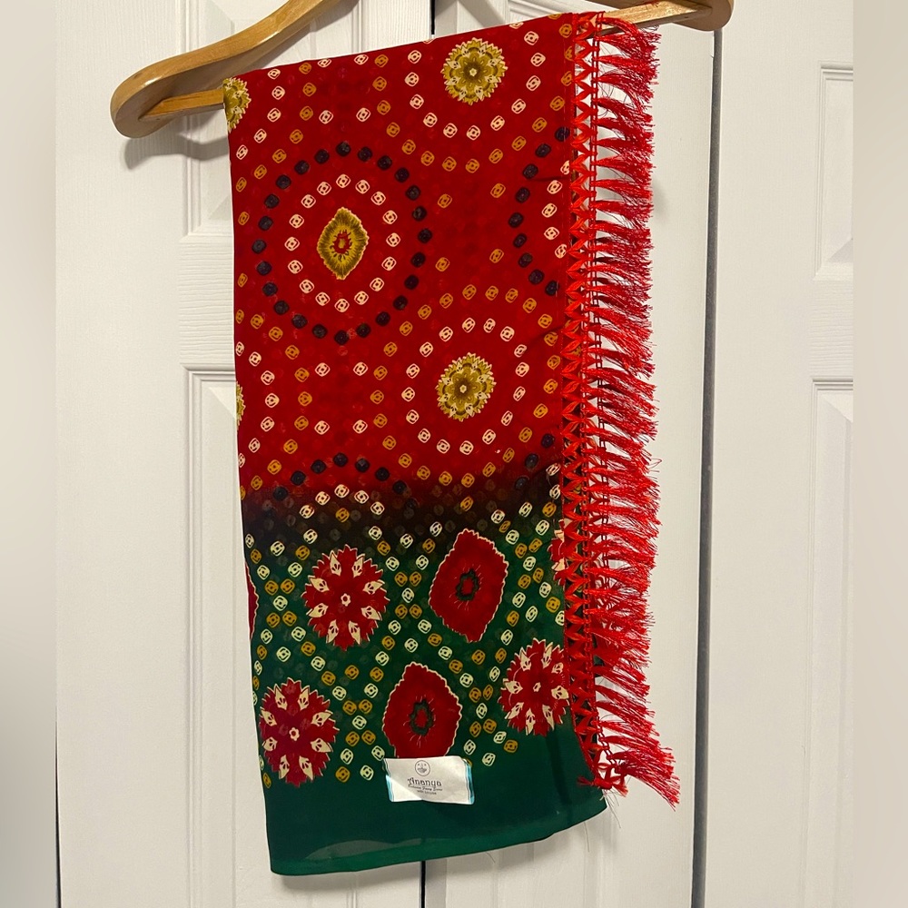 Bandhani Red and Green Saree with unstitched blouse
